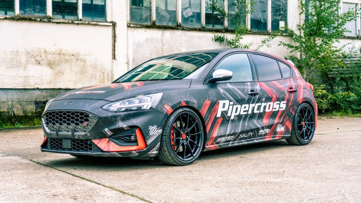 Wir fahren den Pipercross Focus ST Mk.4 - Pipercross Ansaugkit im Focus ST Mk.4